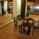 Red Inn Court