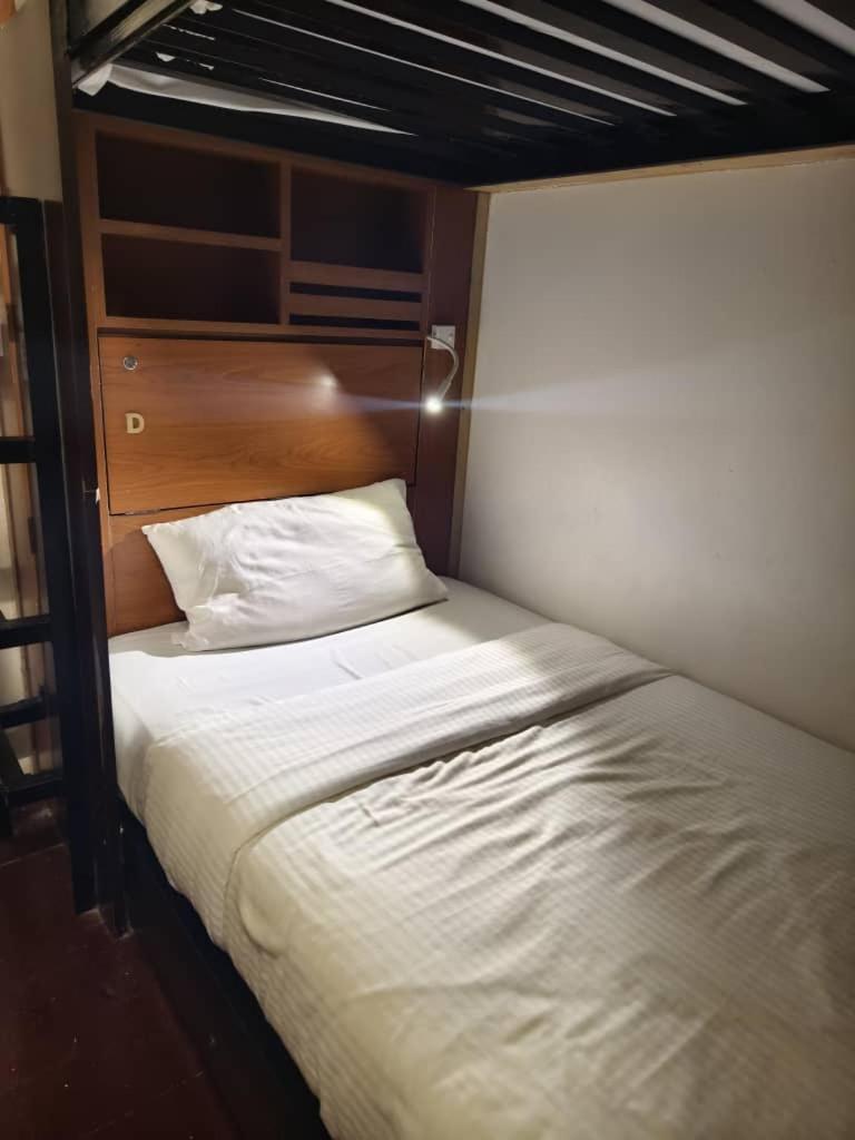 Red Court Hostel George Town